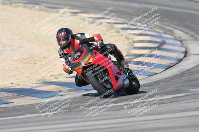 media/Dec-01-2025-Moto Forza (Mon) [[2daa91e15f]]/2-Intermediate Group/Session 2 (Turns 9 and 10)/